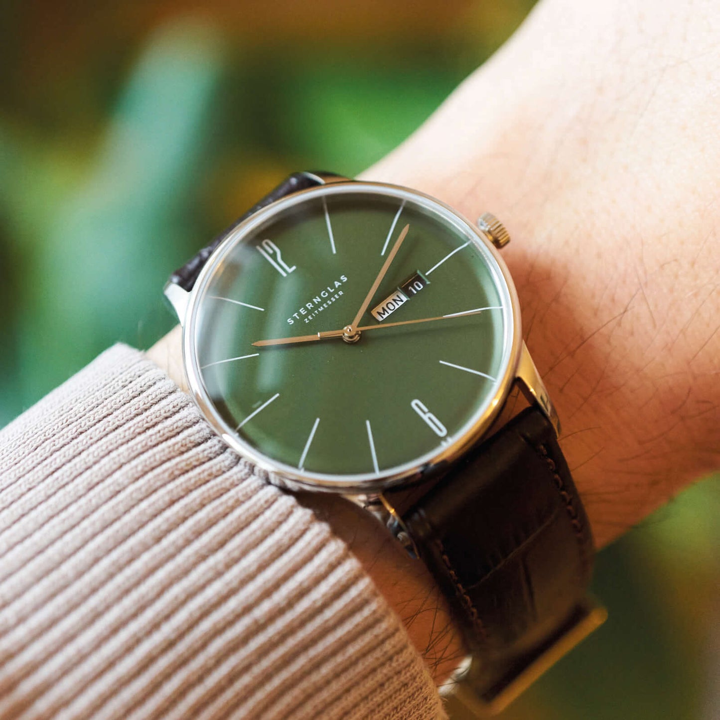 Berlin olive green