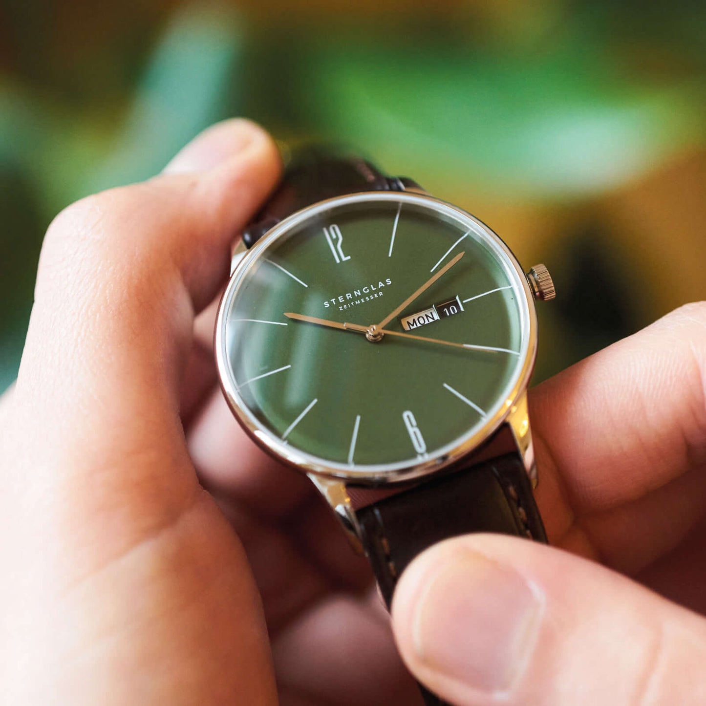 Berlin olive green