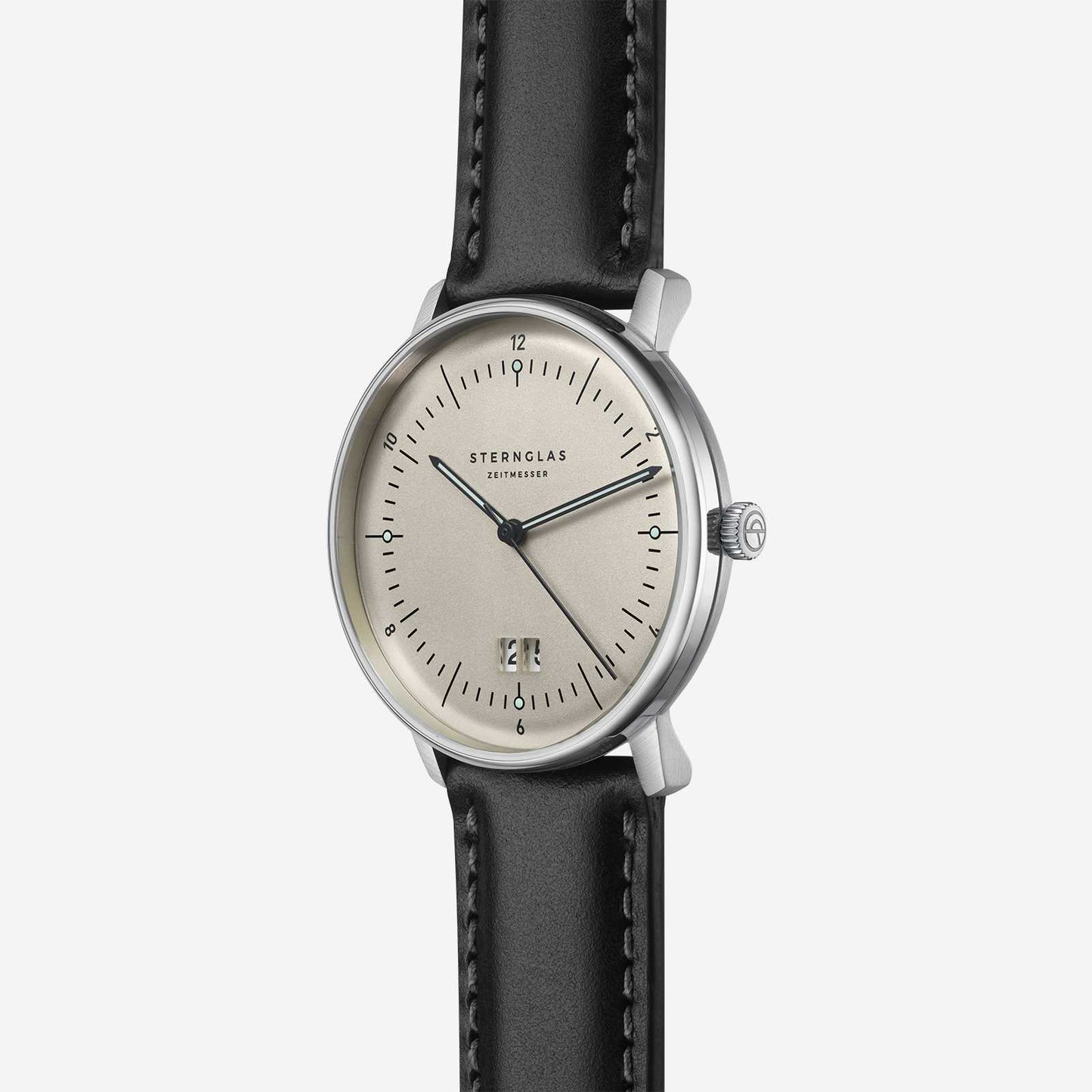 Naos Big Date alabaster