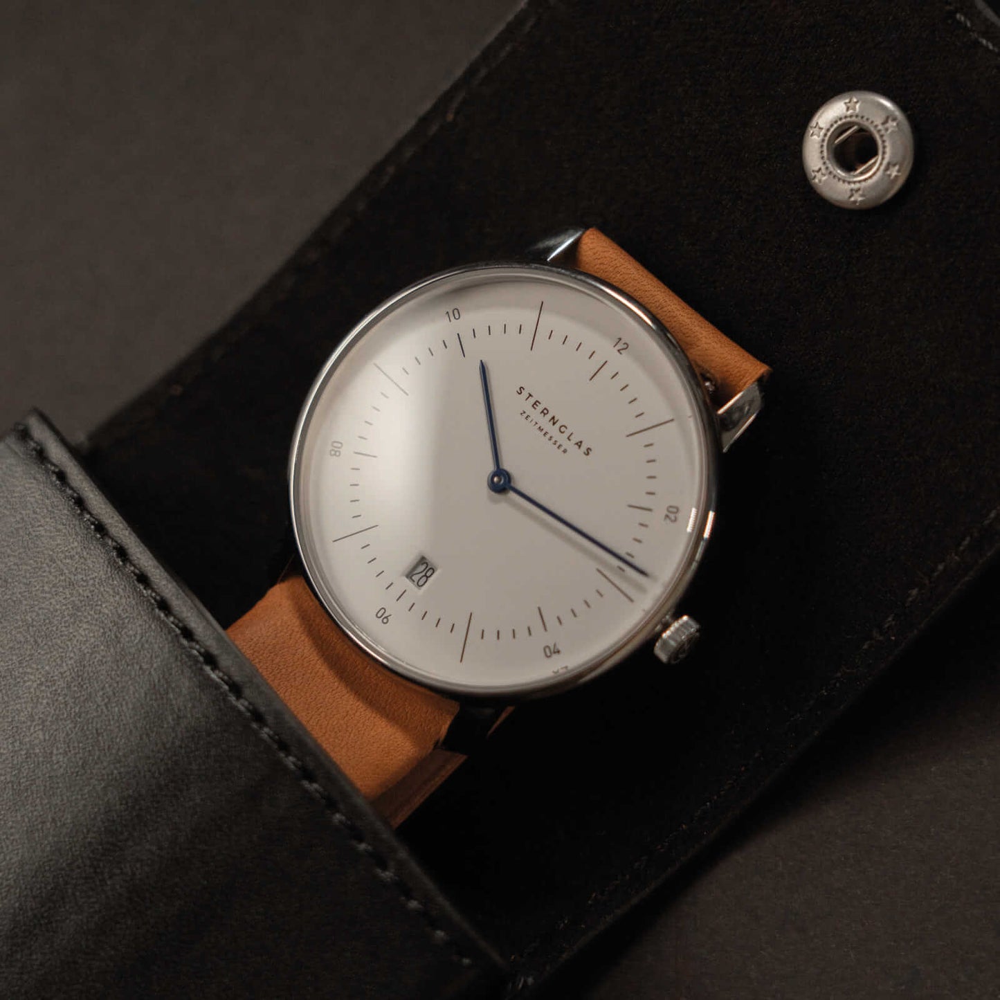 Watch pouch