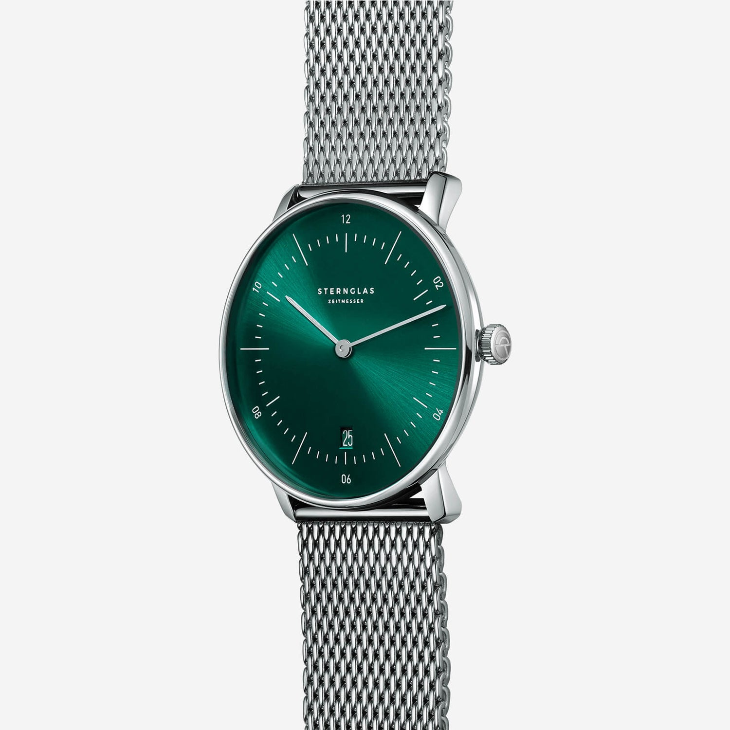 popup|Domed sapphire glass|The absolutely scratch-resistant and double anti-reflective sapphire glass provides a clear view - the premium class of watch glasses.