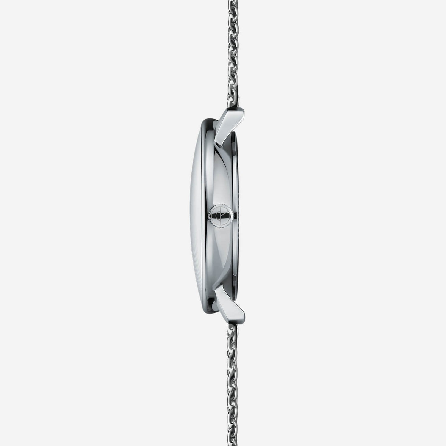 popup|Fits under every shirt sleeve|The particularly flat case construction makes the Naos Quartz the perfect dress watch for everyday wear.