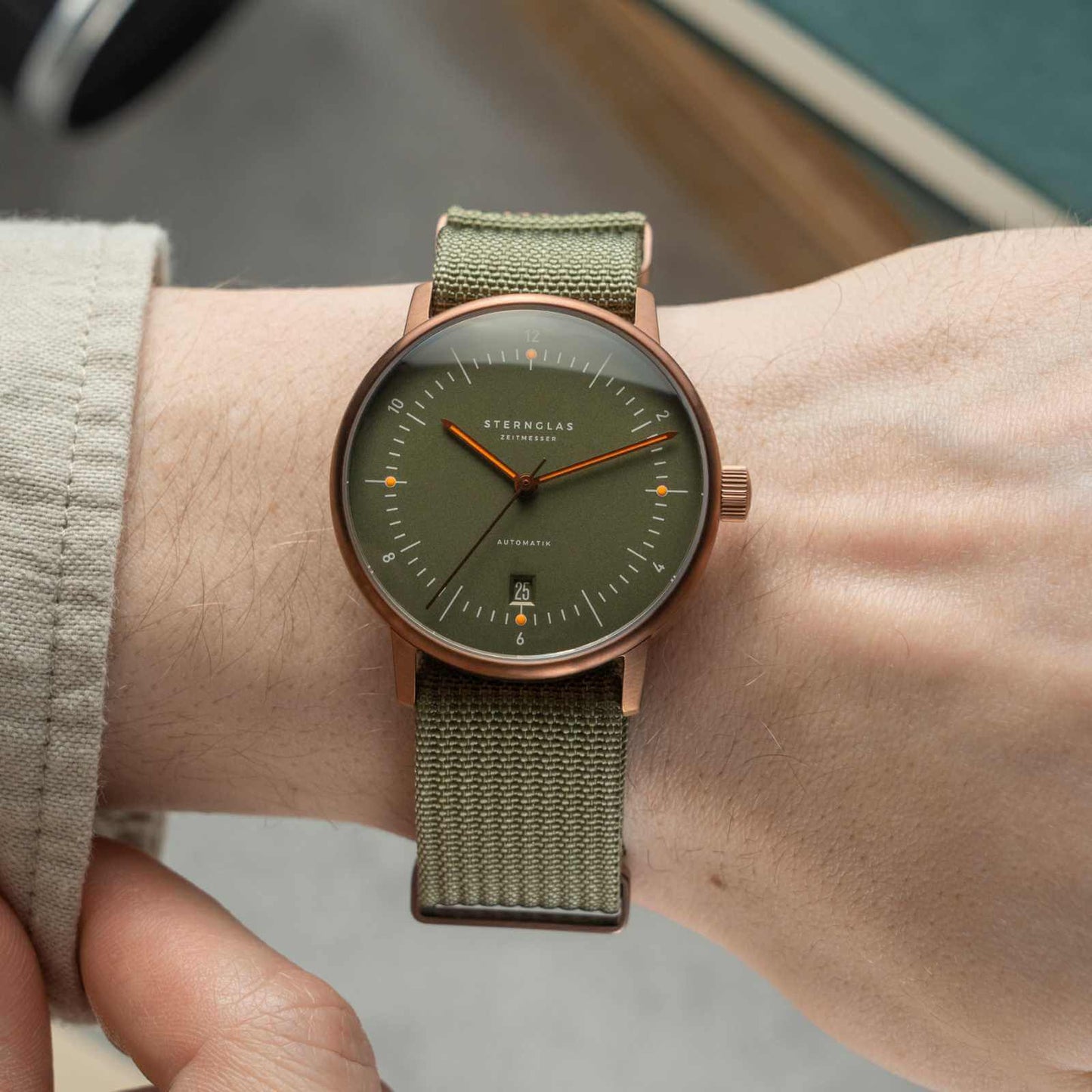 Naos Automatik dark green bronze