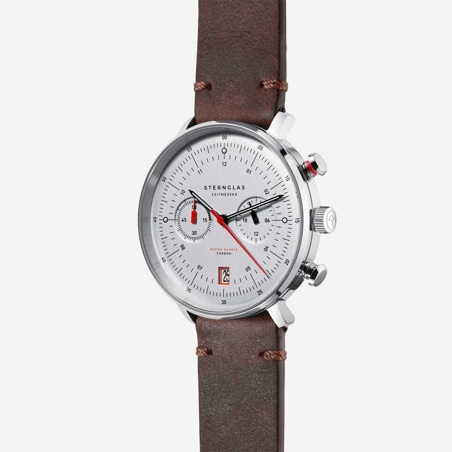 popup|Form follows function|The design of the chronograph follows the Bauhaus principle of "form follows function": the pusher at 2 o'clock has the same signal colour as the large chrono hand and the left-hand totaliser (stop minute) to emphasise the connection.