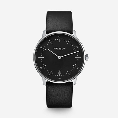 popup|Classic Bauhaus Design|Inspired by the Bauhaus movement of the 1920s, the dial is kept minimalistic and clear. "Form follows function" as they say.