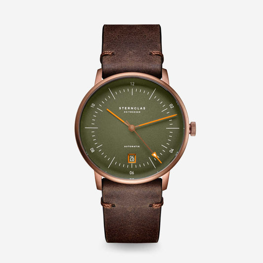 popup|Limited to 1,999 pieces|A one-off special edition and therefore a real rarity. Thanks to the engraved limitation number, each piece is unique.