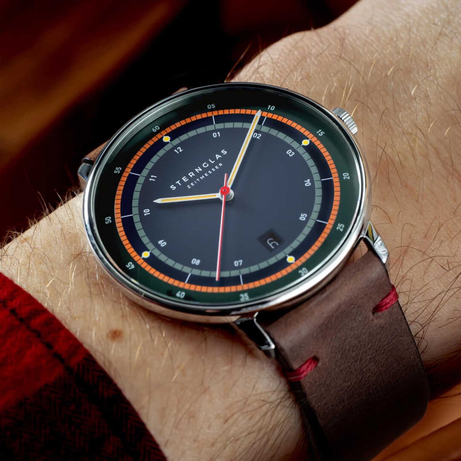 popup|Velvety soft calfskin leather strap|Our leather strap comes from a family-owned leather factory in the Bavarian Forest, which has been known for outstanding craftsmanship for decades.